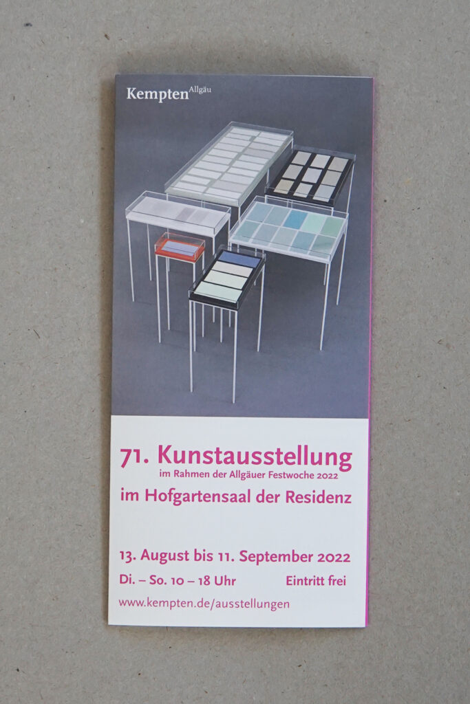 Flyer zur 71. Kunstausstellung im Rahmen der Allgäuer Festwoche 2022, buntes grafik design