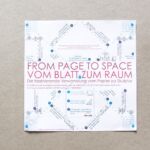 faltbare Einladungskarte zur Ausstellung "from Page to Space" im Kunsthaus Kaufbeuren